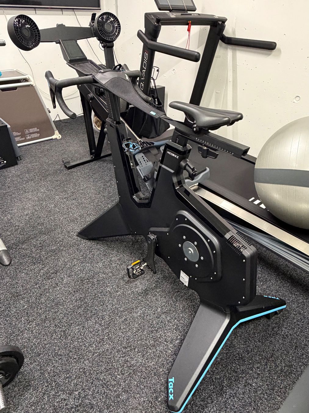 Tacx Hometrainer: Garmin TacX NEO Plus Ergometer – Gebraucht aus Meilen von lucy1230 1