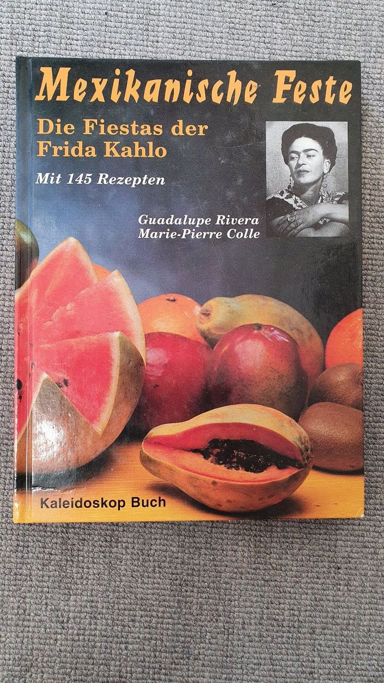 Libri: Frida Kahlo:Kochbuch+Familiengeschichte – Usato da Glattfelden venduto da sessa123