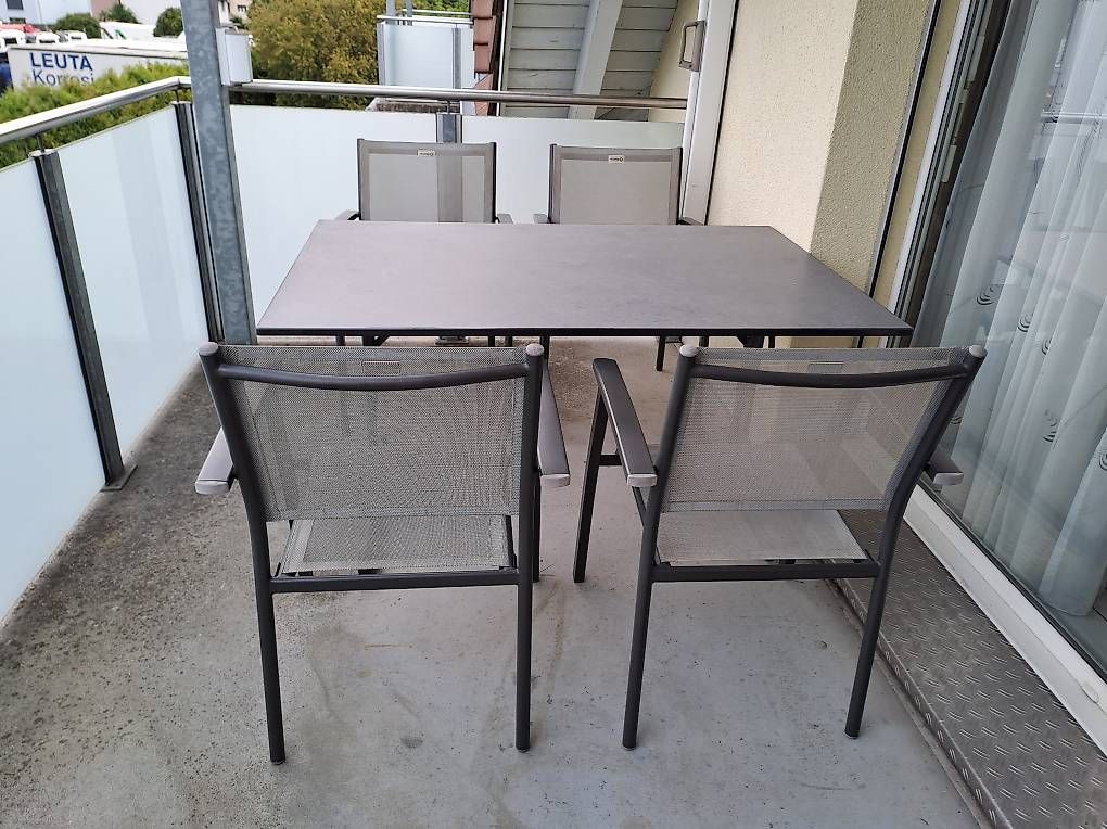 Set de table et chaises: Gartentisch mit 4 Stühlen – D'occasion à Egerkingen par amsterdam001 1