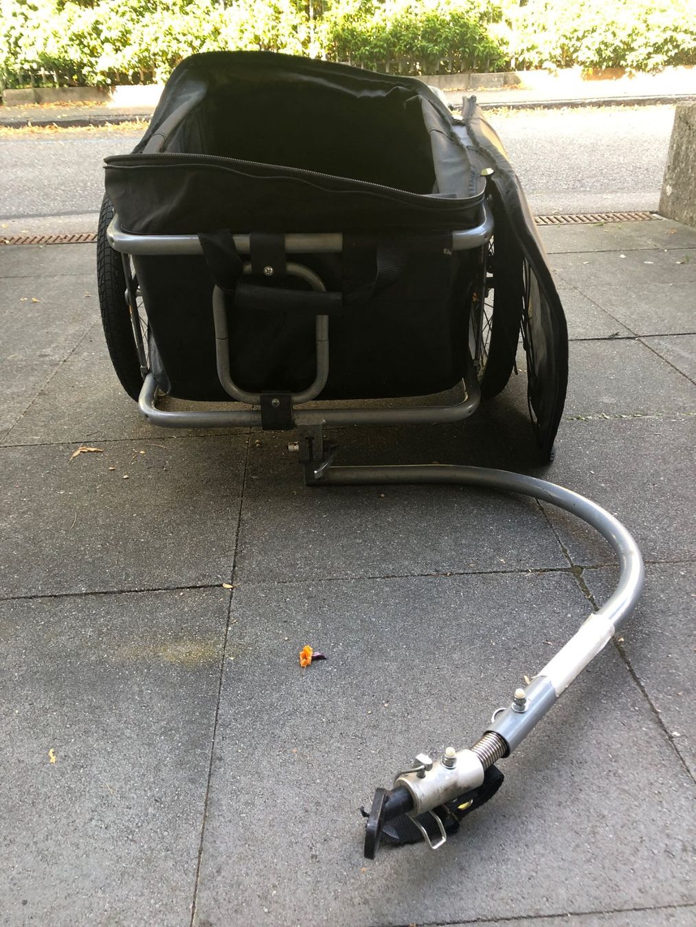 Anhänger: Velo- und Lastenanhänger – Gebraucht aus Bern von  4