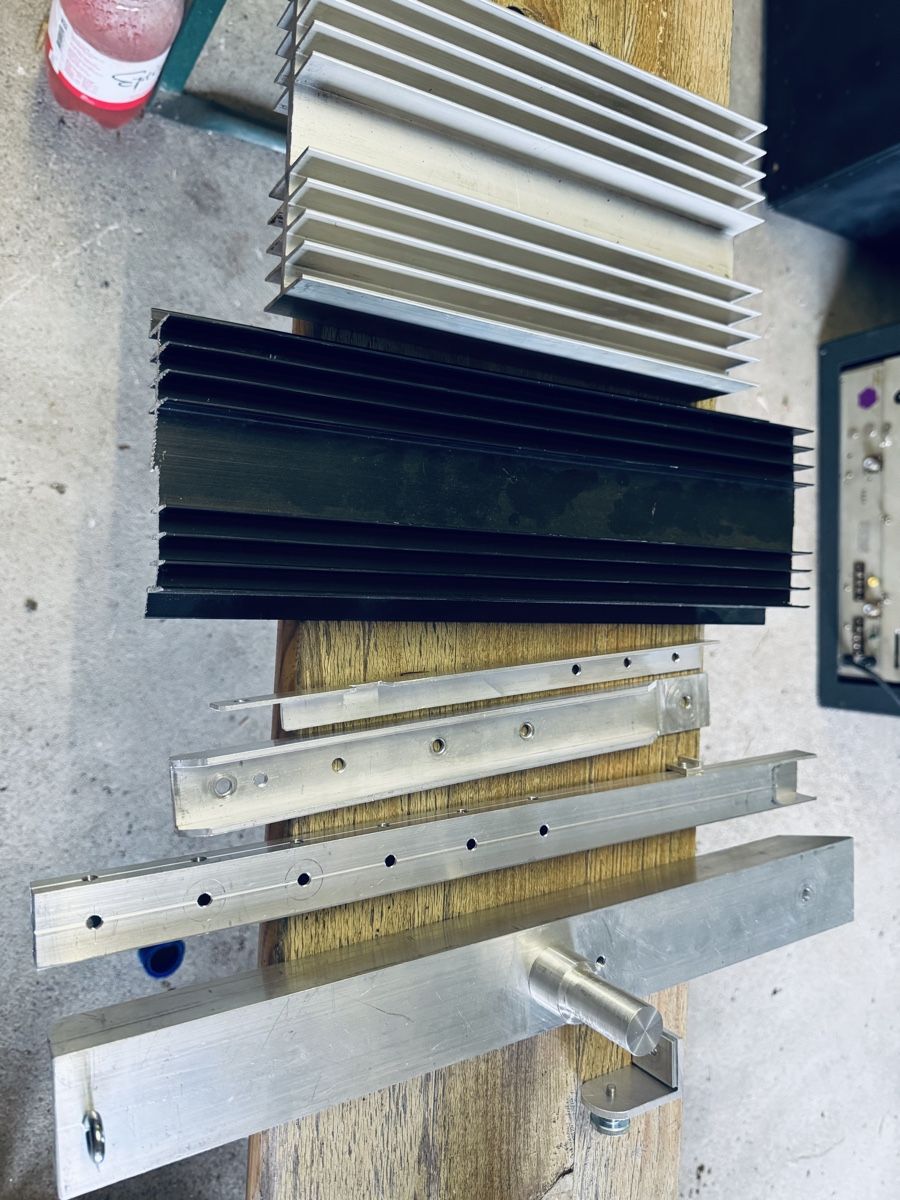 Radiocomunicazione: Diverse Metal/Alu Profile – Usato da Sternenberg venduto da Mcfraui