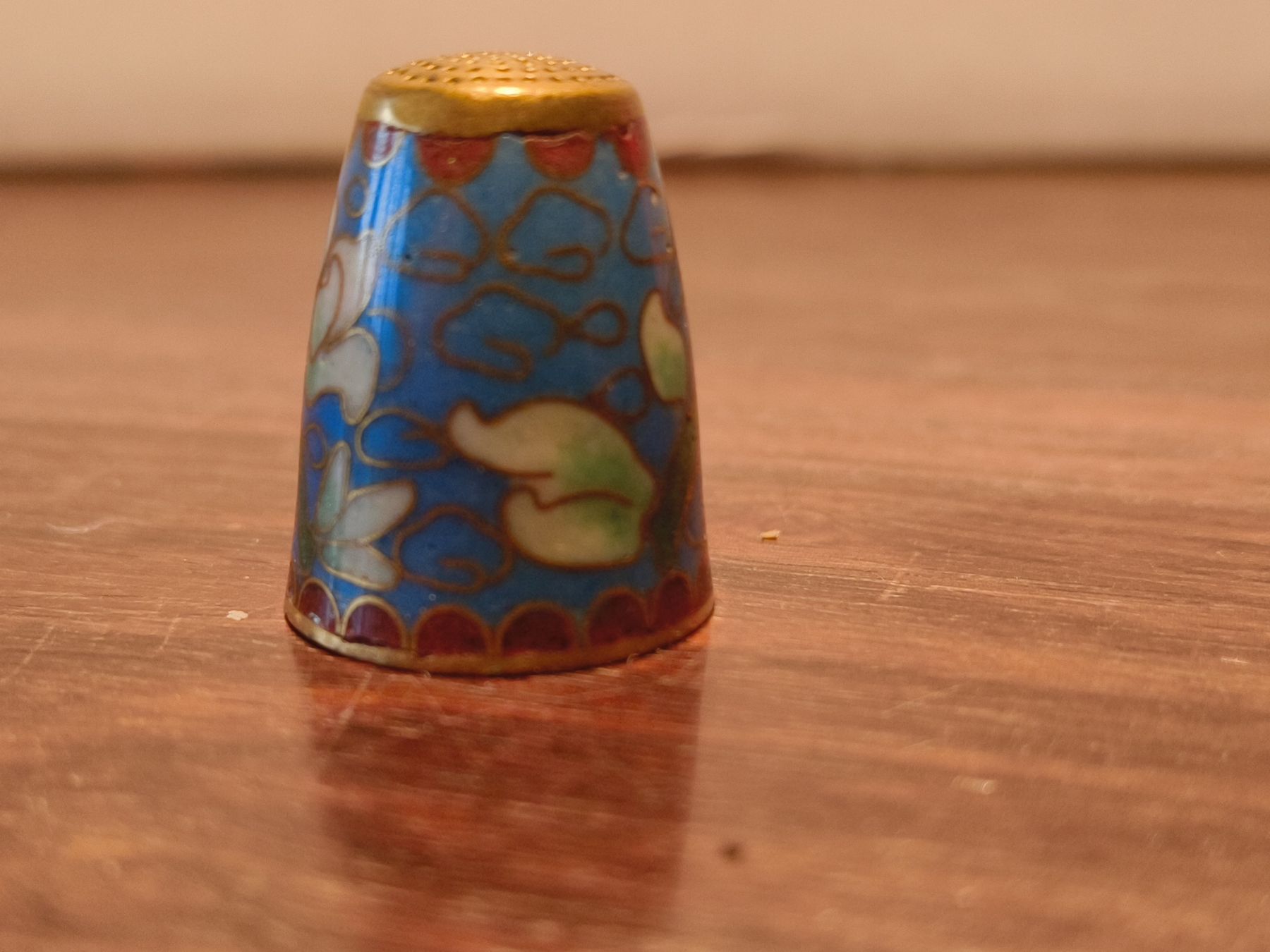 Ditali: Cloisonné Fingerhut Messing Emaille – Usato da stettlen venduto da VintageBern_ch 2
