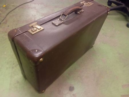 Vintage Koffer aus Pappe