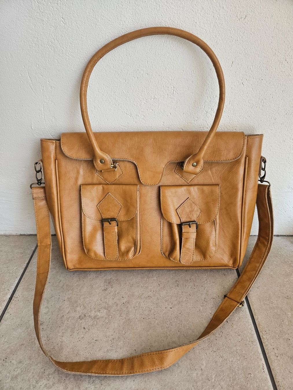 Taschen: Umhängetasche Cognac Leder – Gebraucht aus Urdorf von Colina 1