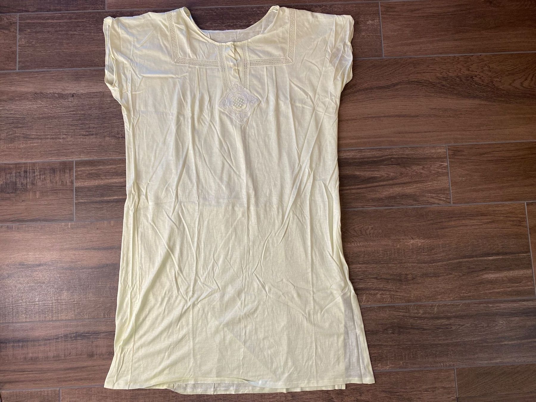 Negligees & Pyjamas: Nachthemd aus Baumwolle gelb Gr. 44 – Gebraucht aus Pratteln von a23_j2gs 1