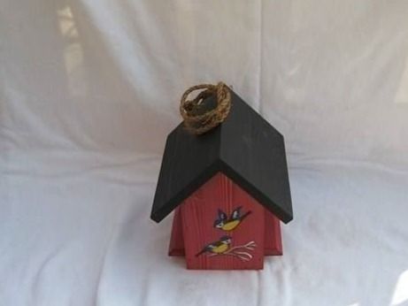 Casette per uccelli: Vogelfutterhaus Tallinn 2 rot – Nuovo e nell'imballaggio originale da Schübelbach venduto da Bemafaja