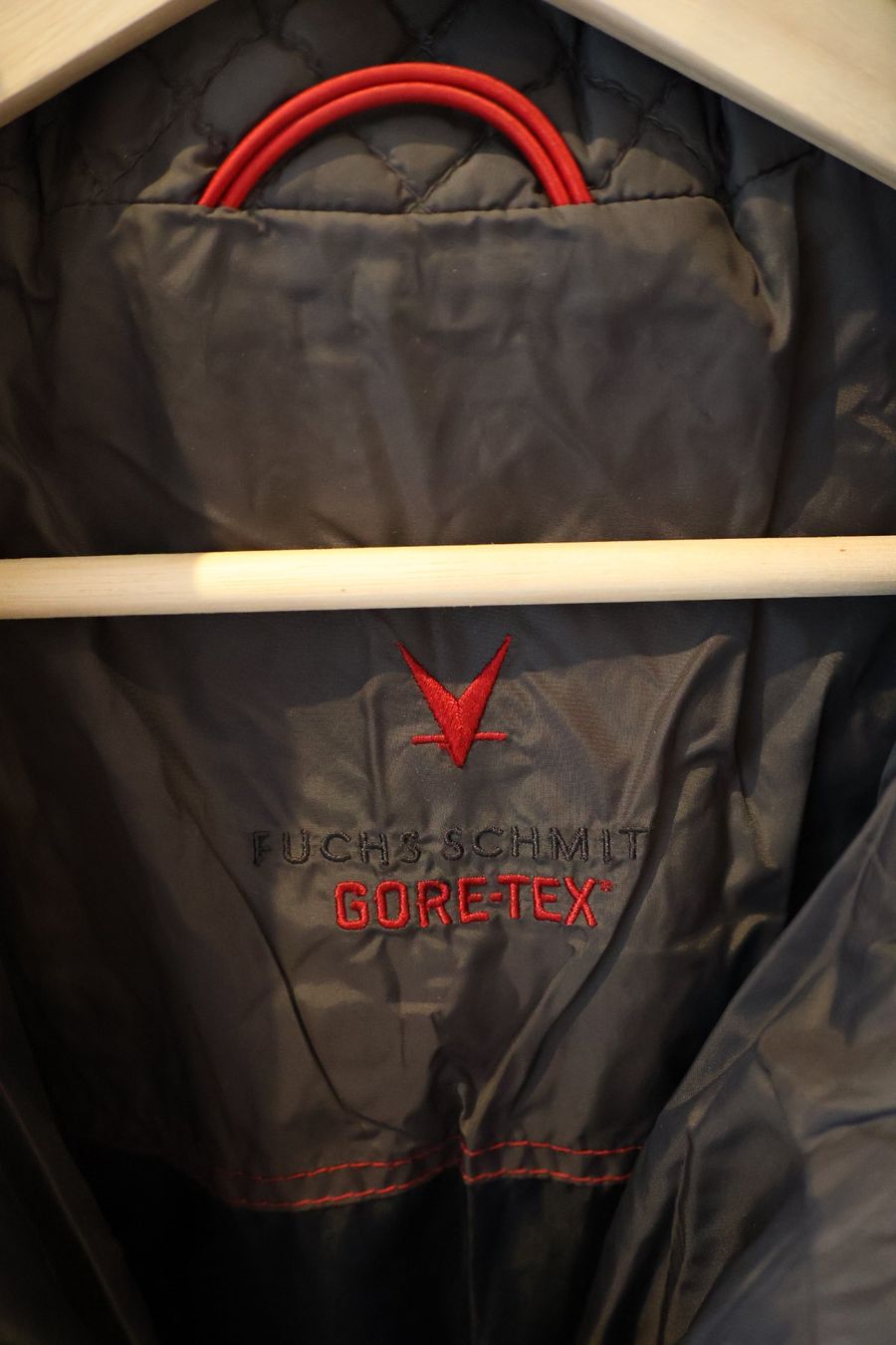 Fuchs Schmitt Vestes: Fuchs Schmitt Gore-Tex Übergangsjacke – D'occasion à Winterthur par jul_v9wx 2