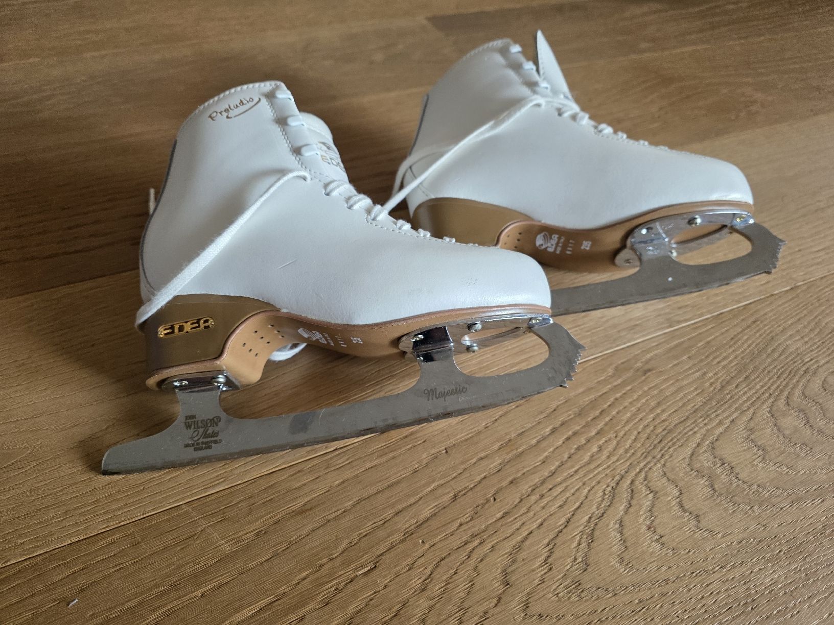 Edea Pattini da ghiaccio: EDEA Preludio Schlittschuhe, Gr. 35 – Usato da Oberhasli venduto da Fabilan 4