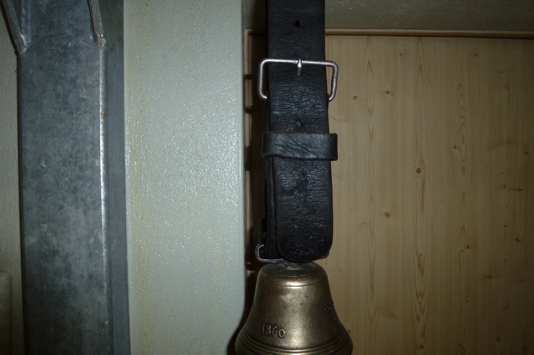 Glocken & Treicheln: Glocke 1860 – Gebraucht aus Bürglen UR von daisyxy5 1