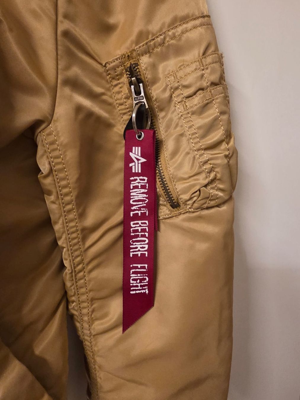 Alpha Industries Jacken: Bomberjacke Alpha Industries – Neu (gemäss Beschreibung) aus Laufen von Miggeli88 1