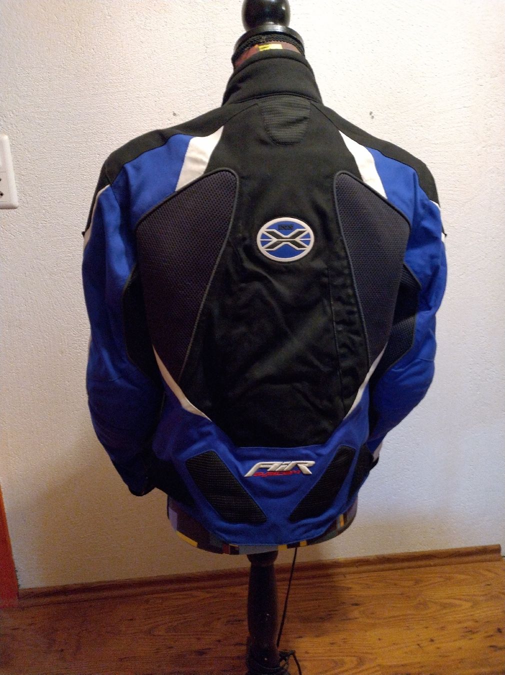 IXS Giacche: Motorradjacke Sommer Damen gr. L – Usato da Kulmerau venduto da Sendy 1