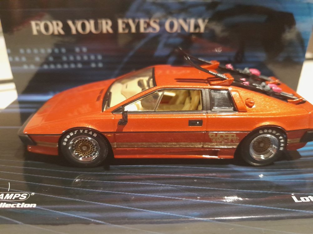 Miniature Lotus Esprit Turbo 1978 - Minichamps 1/43 - Blanche - Prévente
