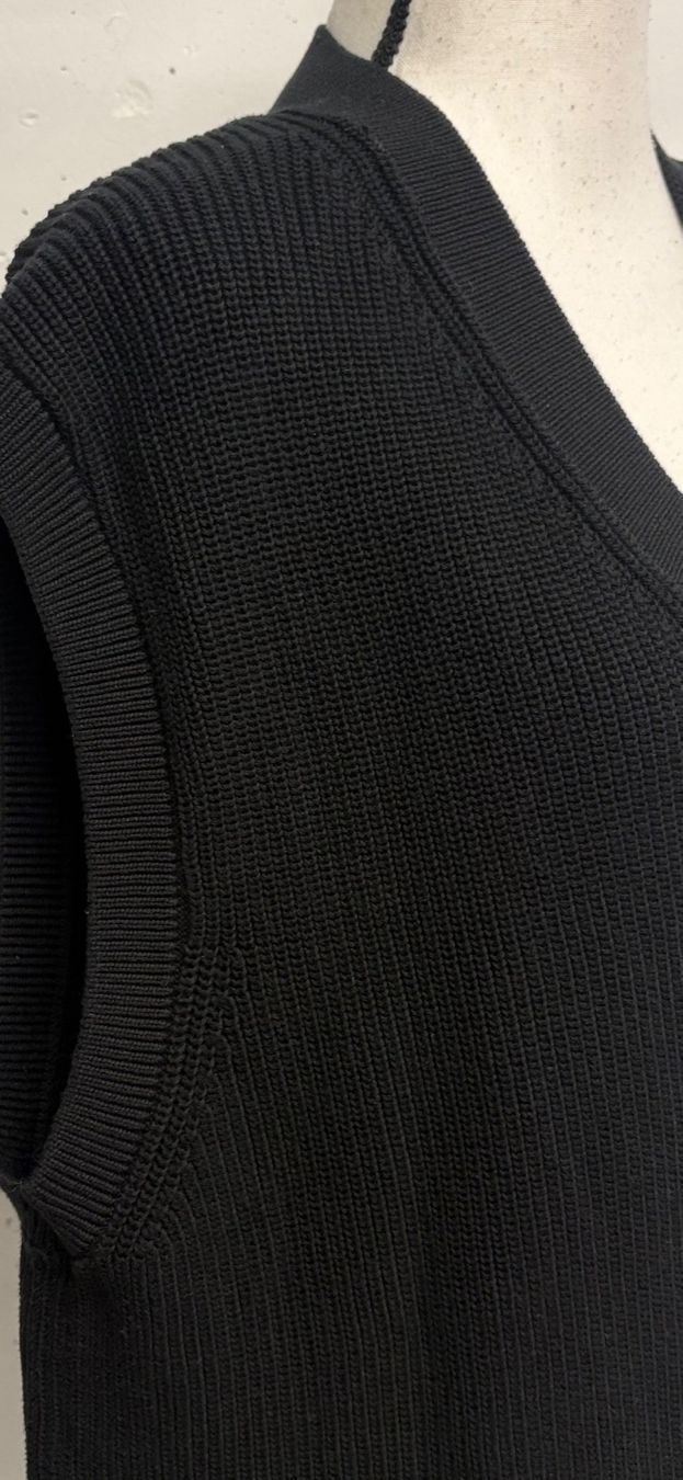 Armedangels Maglioni & Felpe: Armedangels Pullunder Strick schwarz S-L Bio Baumwolle – Nuovo (secondo la descrizione) da Regensdorf venduto da secondchancefashion 1