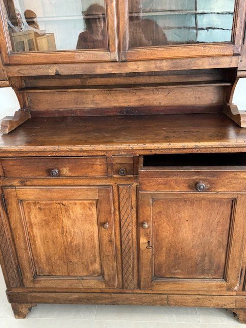Credenze: CREDENZA TICINESE IN NOCE PERFETTA ANNI 1950 – Usato da Davesco-Soragno venduto da kappas 5