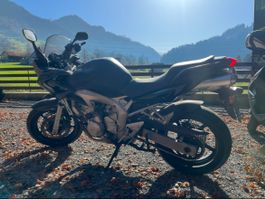 Yamaha FZ6