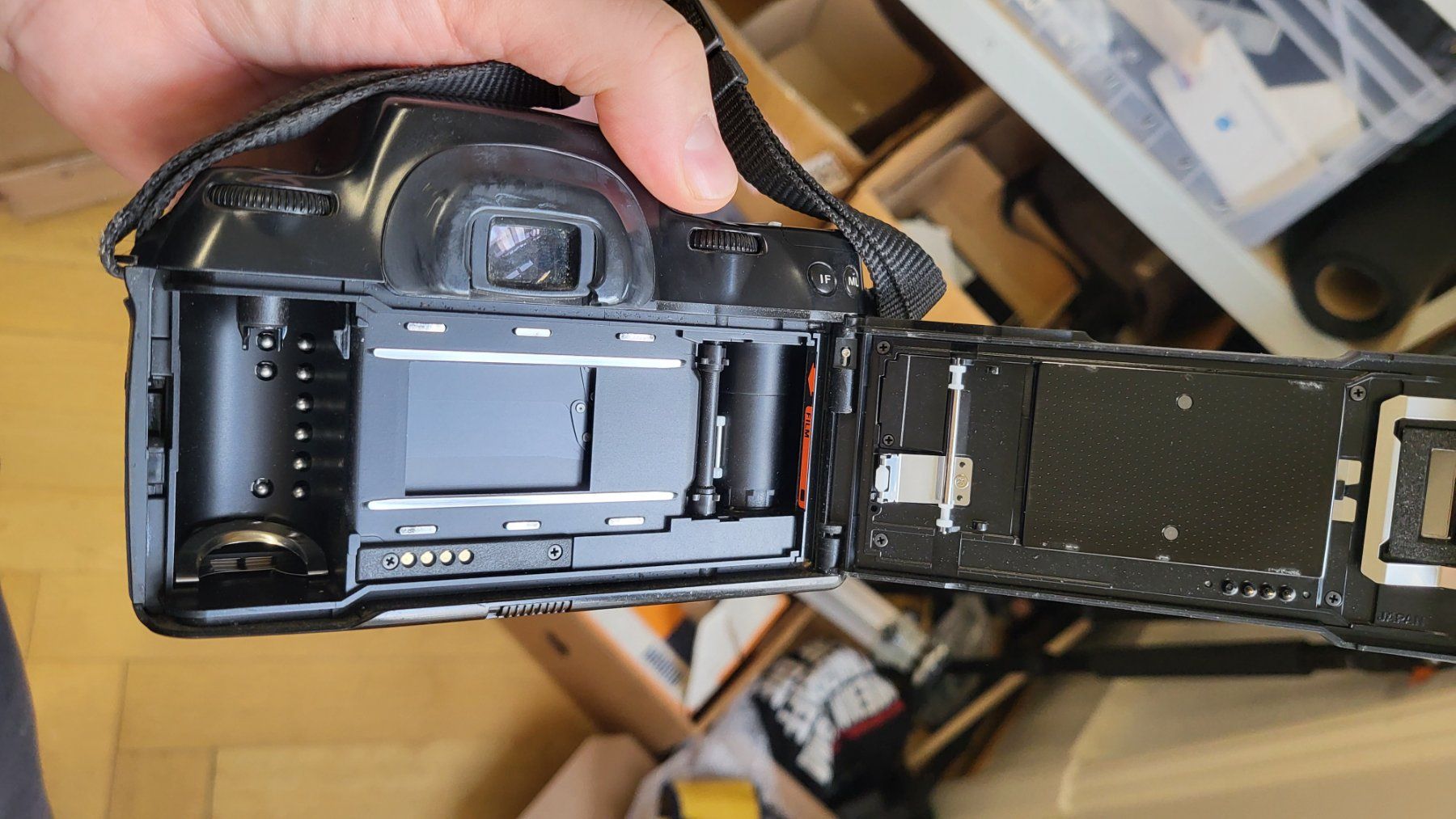 Pentax Fotocamera: Pentax Z-1p 35mm Kamera Set mit 2 Linsen – Usato da Bern venduto da FotoStrobo.ch_Outlet 4