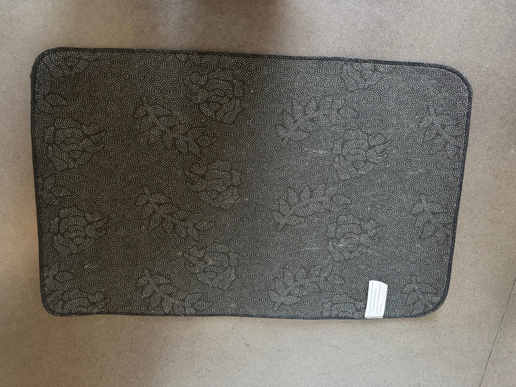 Teppiche: Fussmatte Teppich rotbraun "Bye-Hi" schwarze Katzen – Gebraucht aus Fribourg von tschjoly 4
