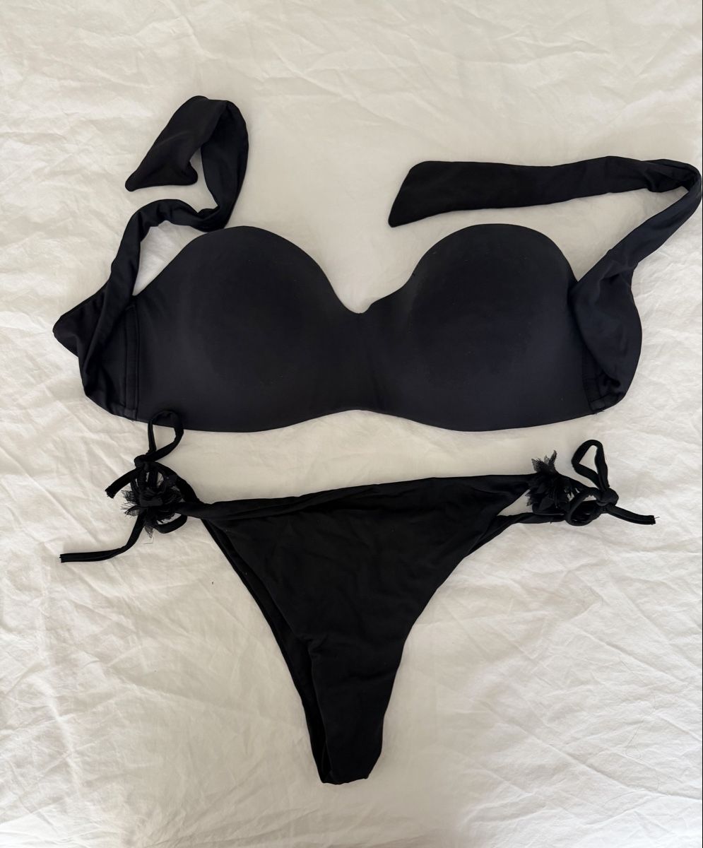 Calzedonia Costumi da bagno & Bikini: Costume Calzedonia – Usato da Locarno venduto da dea_g5lc