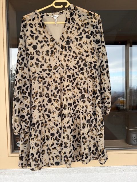 Kleider: Robe viscose, prix baissé ! – Neu (gemäss Beschreibung) aus Enges von cordec 2