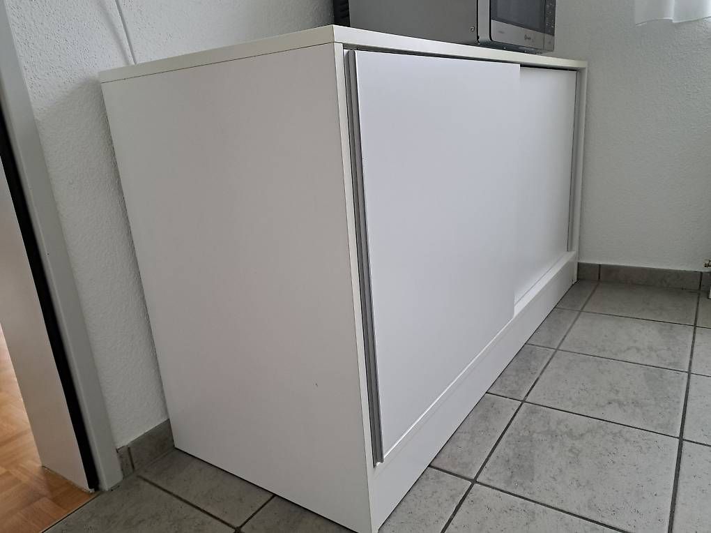 Armadi: Möbel weiss mit Schiebtüren – Usato da Weinfelden venduto da Mausi2 1