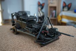 Solido MAD-MAX Ford 1:24 Einzelstk. COOL !!!!!!!!!!!!!!