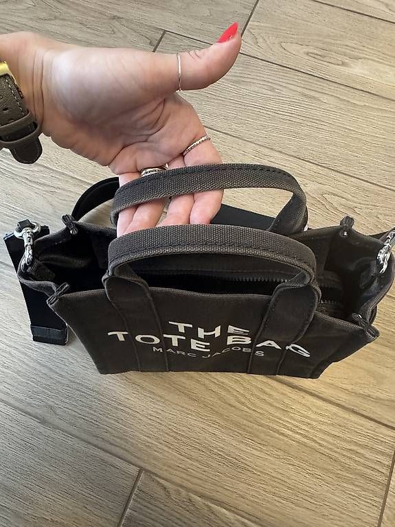Marc Jacobs Borse da donna: The Tote Bag Marc Jacobs Small Nera – Usato da Rivera venduto da Giada18 3