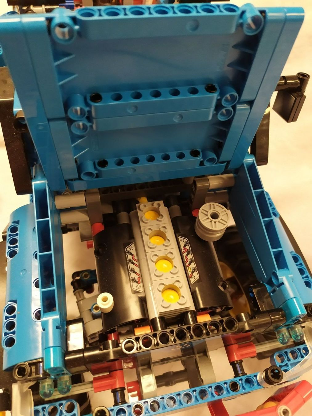 Lego Kit di costruzioni: Lego Technic 42083 Bugatti Chiron – Usato da Schlatt TG venduto da AndrTra 7