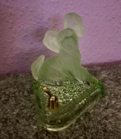 Figurine chien en verre pressé, vintage, vert