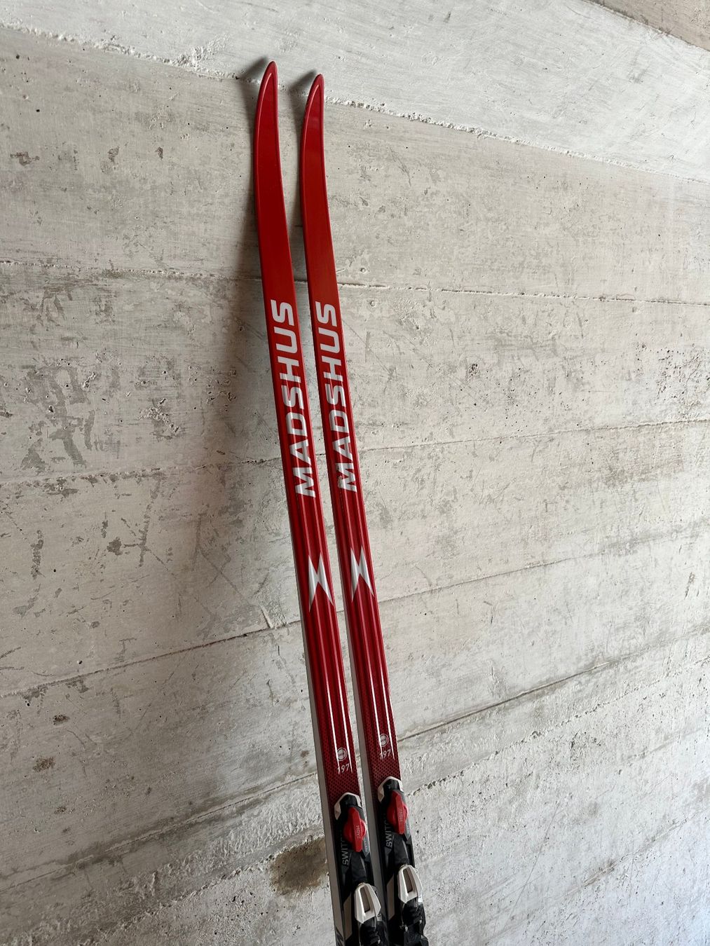 Madshus Sci: Klassisch Langlaufski Madshus 197cm – Nuovo (secondo la descrizione) da Emmenbrücke venduto da karkarkar 1