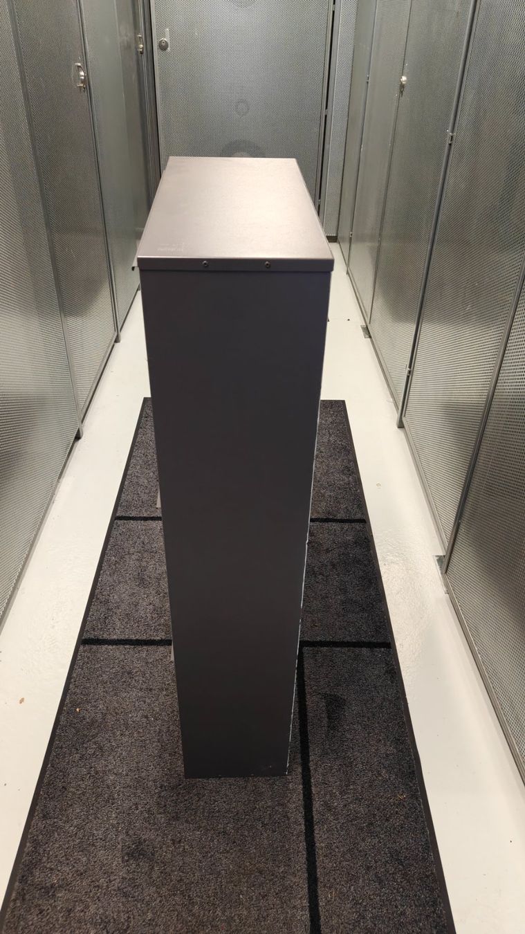 Autoribaltabili: Schuhschrank Metall anthrazit 3 Fächer gebraucht – Usato da Winznau venduto da FV_ 1