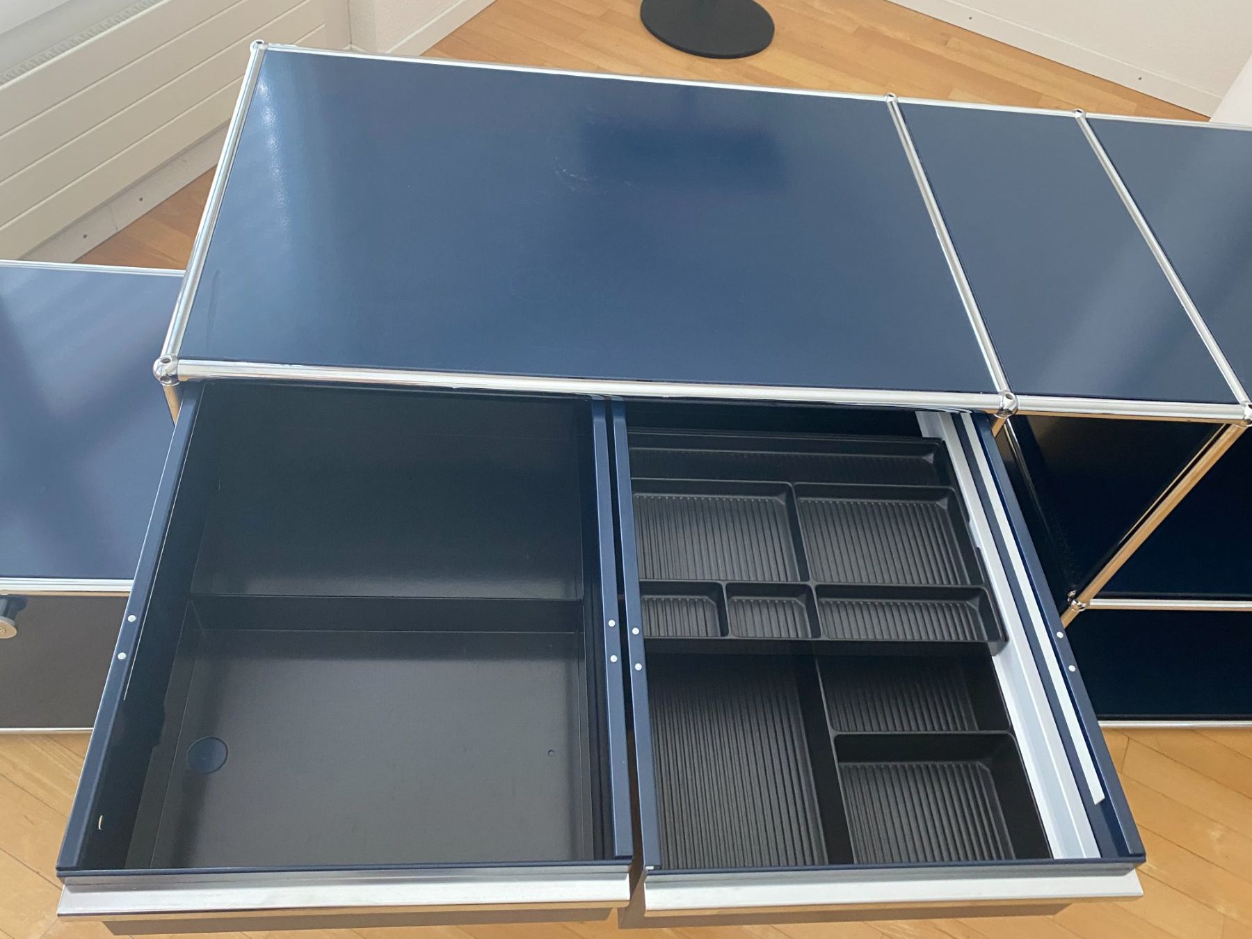 Scaffali: USM Haller Sideboard dunkelblau – Usato da Cham venduto da mbl-atric 4