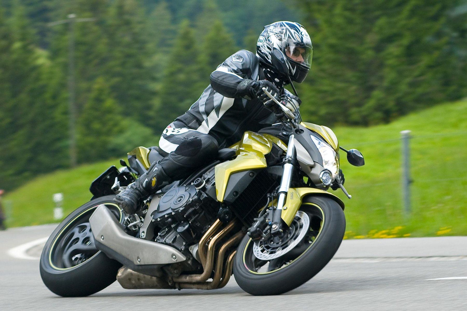 IXS Costumes: IXS Lederkombi – D'occasion à Oberwangen TG par Cognac599