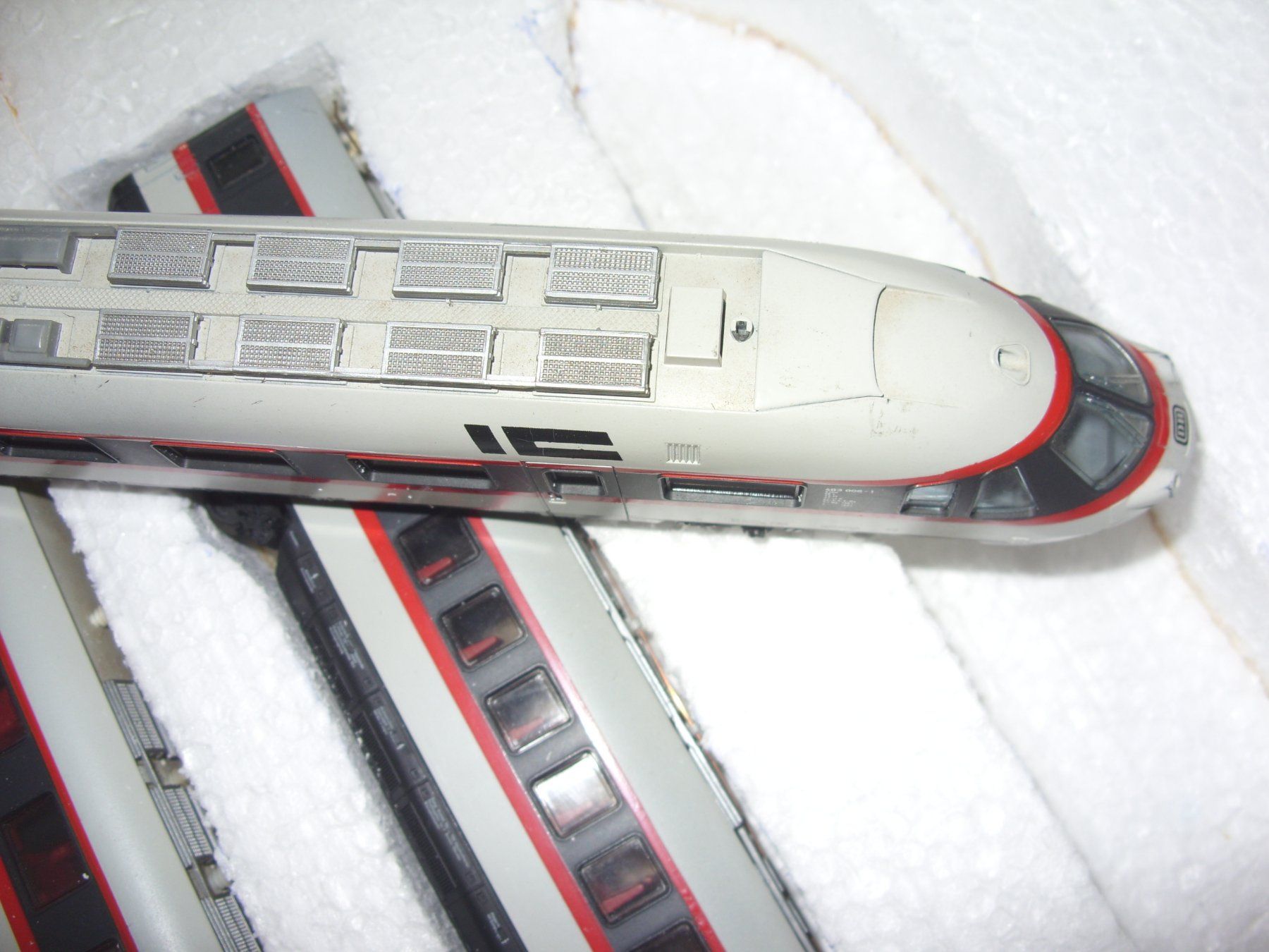 Lima Modellini di ferrovie: Lima H0  BR403 Donald Duck GS analog – Usato da Untersiggenthal venduto da Gumel50 3