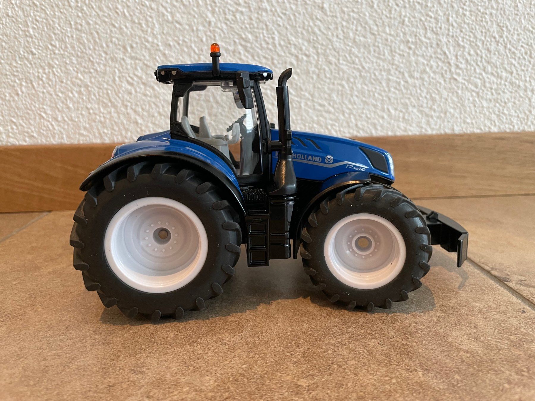 New Holland Trattori: SIKU New Holland T7.315 – Nuovo e nell'imballaggio originale da Kreuzlingen venduto da Stefan1150 2