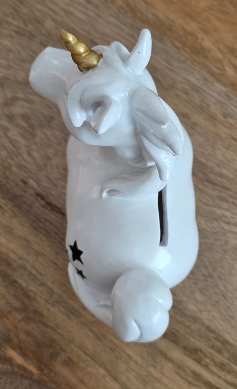 Tirelires: Spardose Einhorn Keramik mit Federn  – D'occasion à Rheinsulz par Dred 4