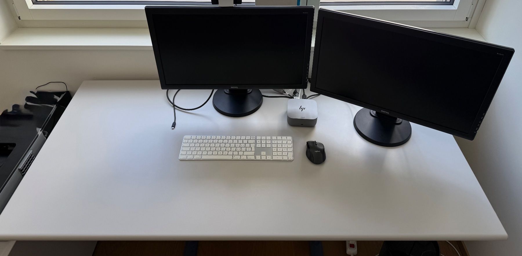 Scrivanie: Schreibtisch weiss, mit Korpus – Usato da Schlieren venduto da Imoda 1