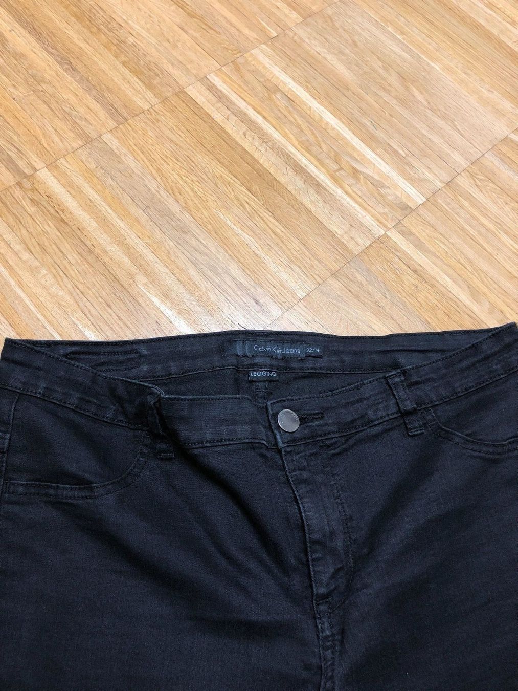Calvin Klein Jeans: Calvin Klein Damen – Usato da Menzingen venduto da Dali2504 1