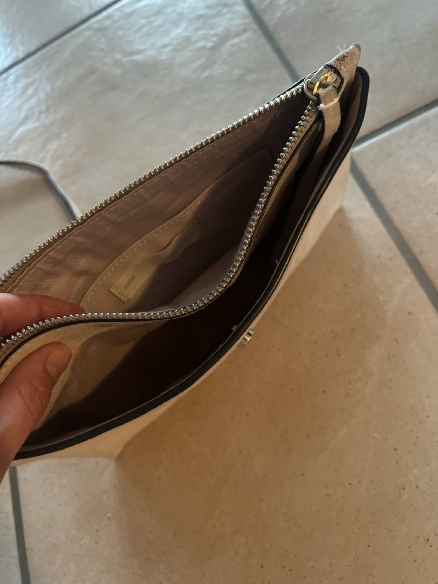 H&M Borse da donna: Kleine Wildledertasche hellbeige – Usato da Egg b. Zürich venduto da ZeroWaste 2