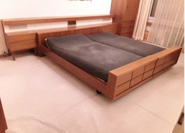 Holzbett mit Nachtischen, Vintage, guter Zustand