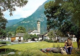 OLIVONE Val Blenio - Mann mit Tabak-Pfeife