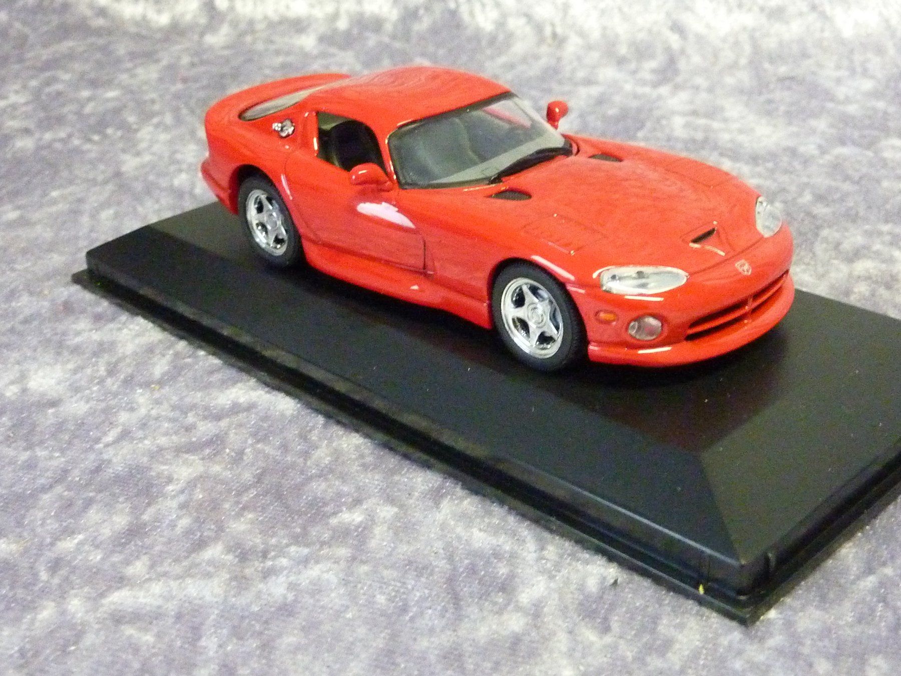 Minichamps Modellini d'auto: Dodge Viper GTS 1993  1:43 – Nuovo (secondo la descrizione) da Dürrenäsch venduto da modellautos4you 5