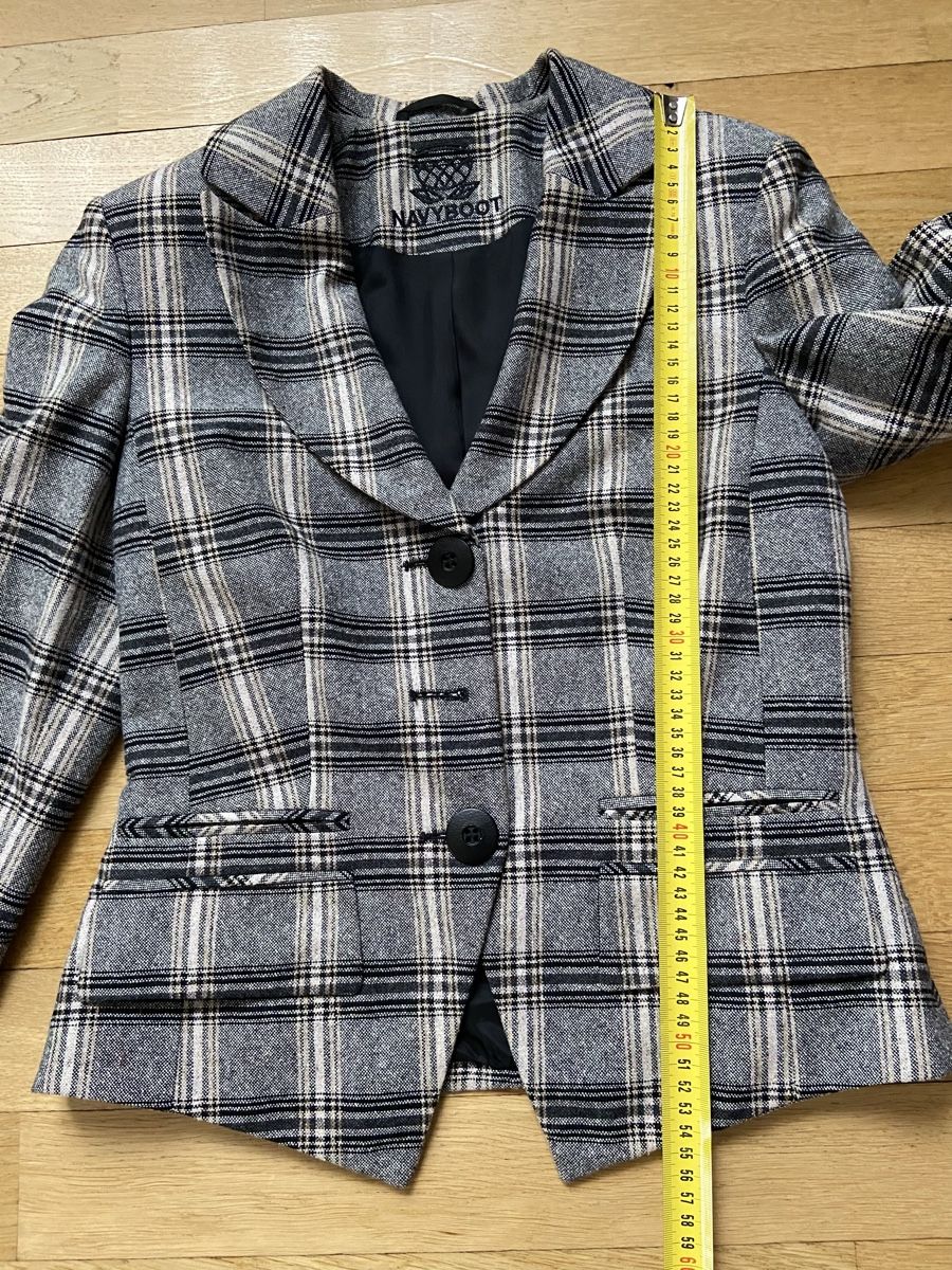 Navyboot Kleiderpakete: 2 BLASER NAVYBOOT UND BENETTON GR 36 – Neu (gemäss Beschreibung) aus Zürich von schneeflocke303 3