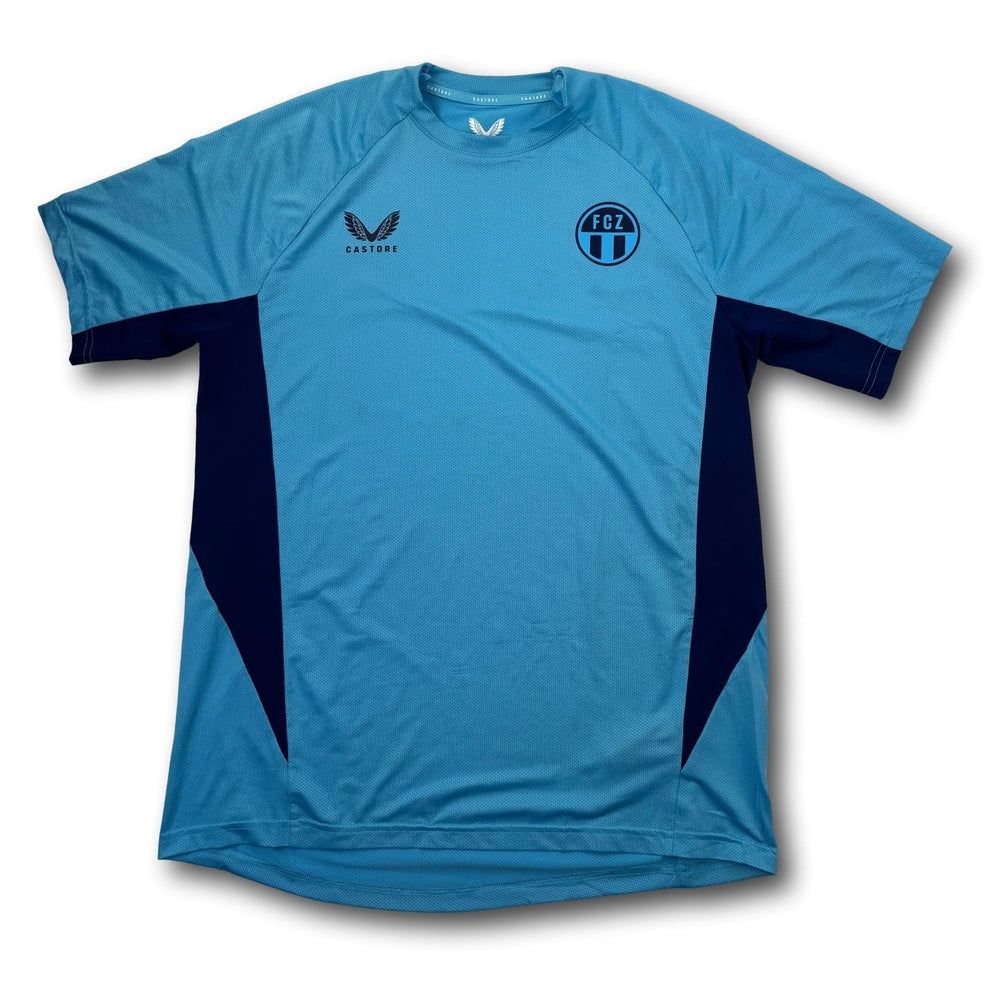 Leibchen & Hosen: FC Zürich - Training - M - Castore – Gebraucht aus Bolligen von ToTheJerseyEquipment