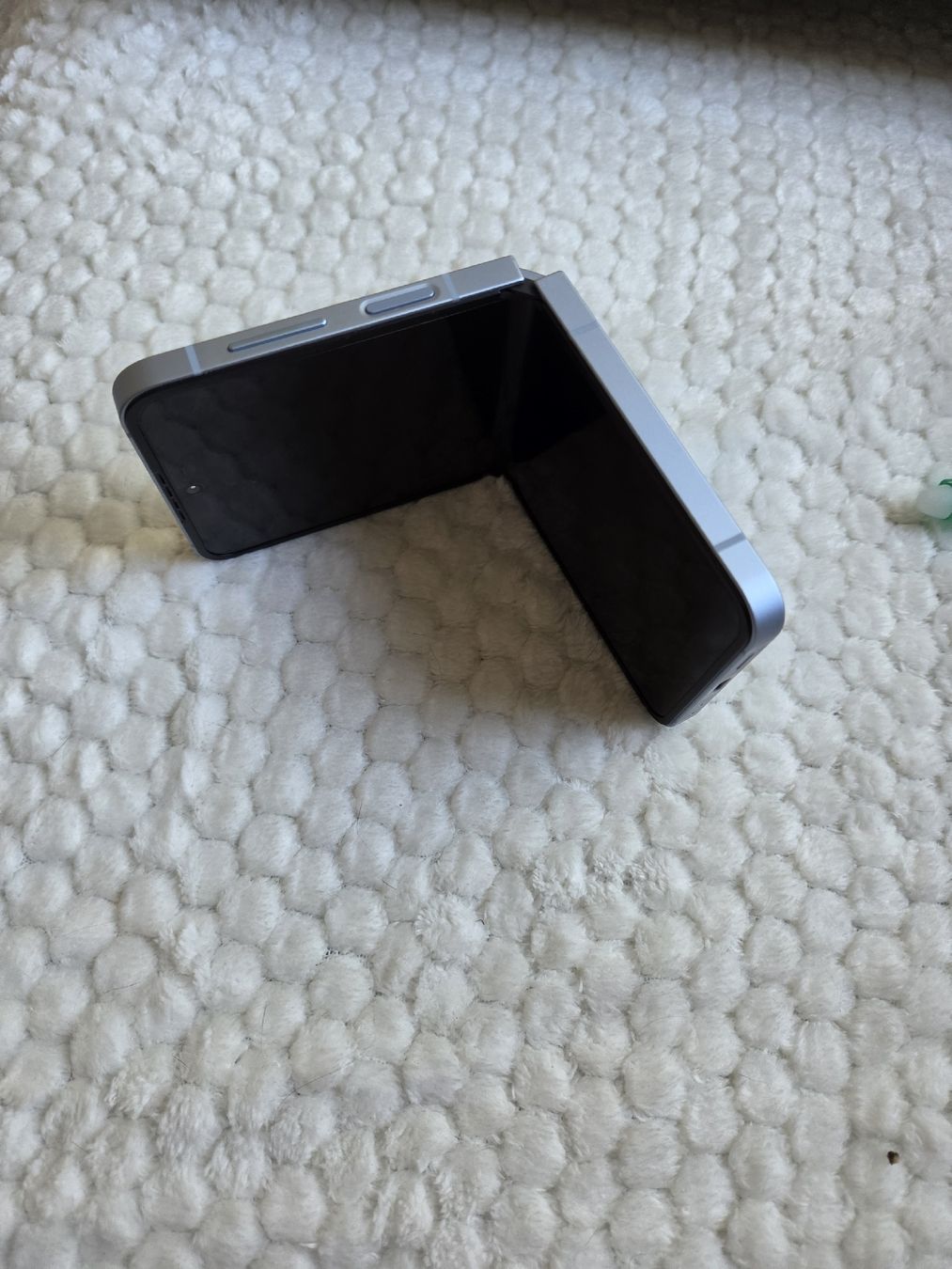 Samsung Portables: Samsung galaxy flip 6 – Neuf (Voir description) à Kriens par jan_s5cq 3