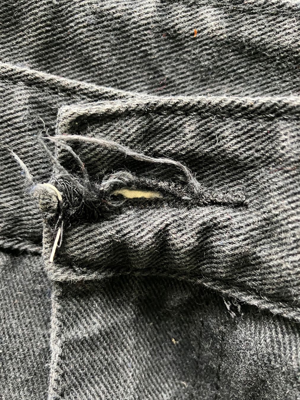 Jeans: Schwarze Jeans Typ Denim Tears, Grösse L – Usato da Thalwil venduto da ansae17 2
