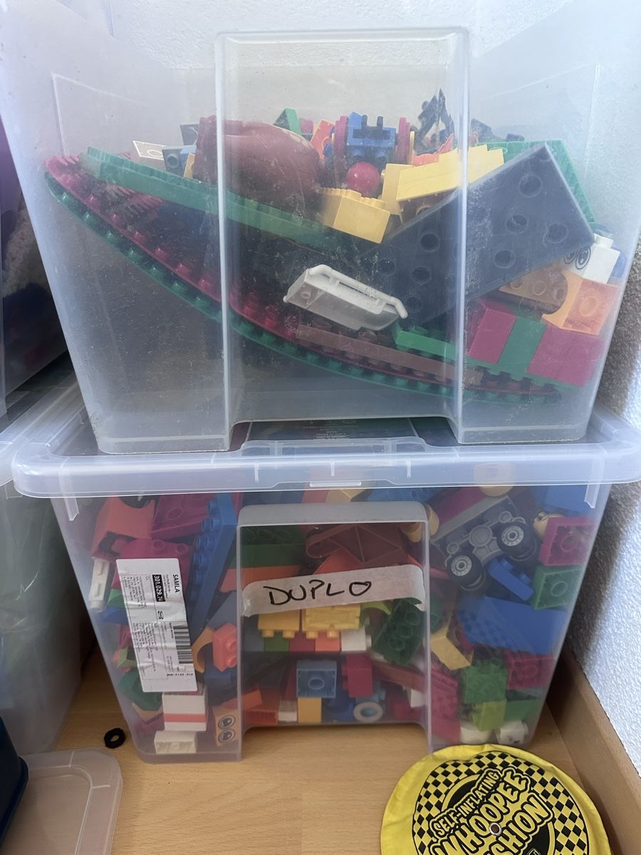 Lego Jouets: Duplo 2 box mit Hubelino – D'occasion à Hausen am Albis par ysgem