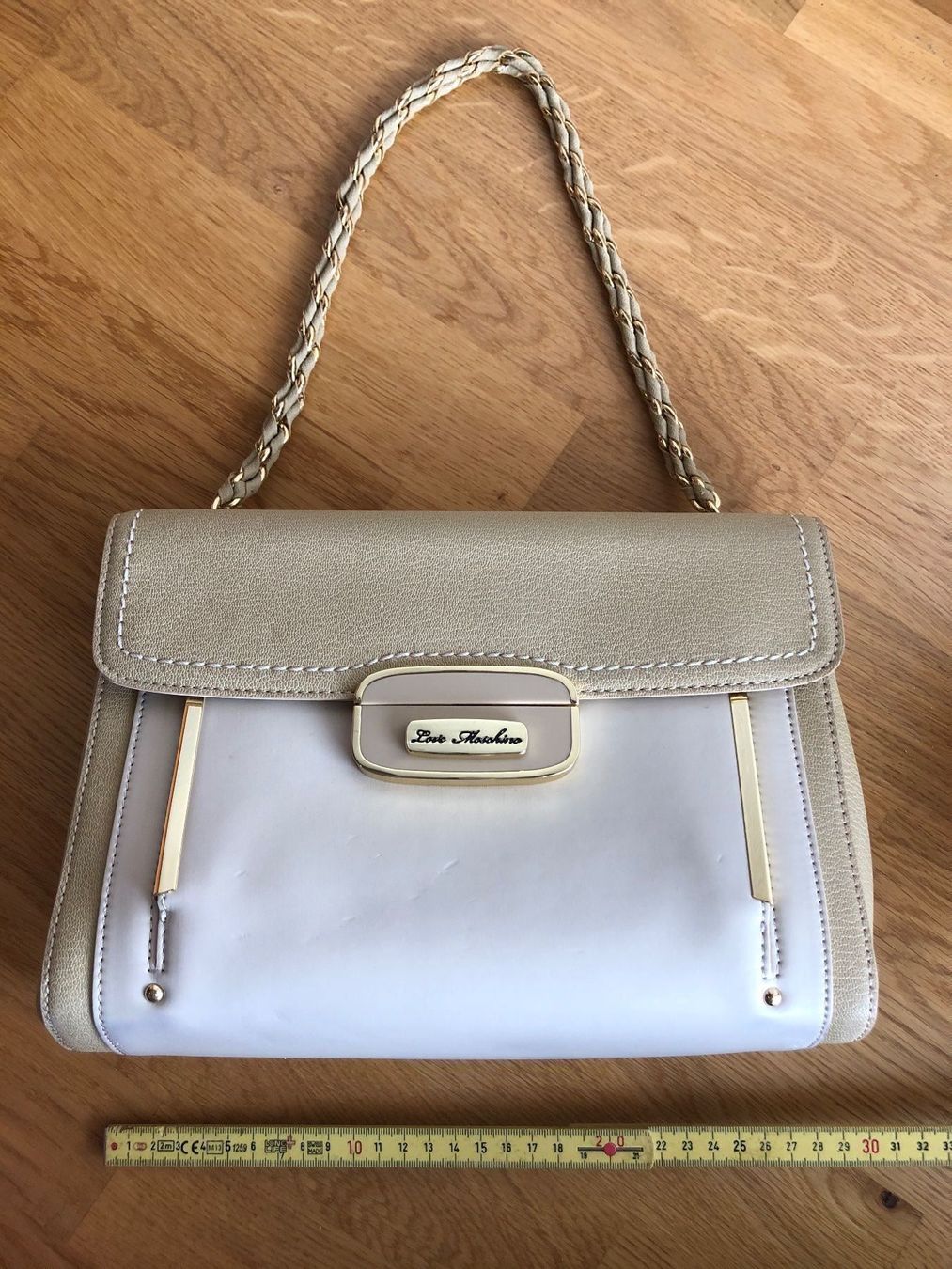 Moschino Borse da donna: Sac Moschino / Handtasche – Nuovo (secondo la descrizione) da Dotzigen venduto da SecondHandGems 4