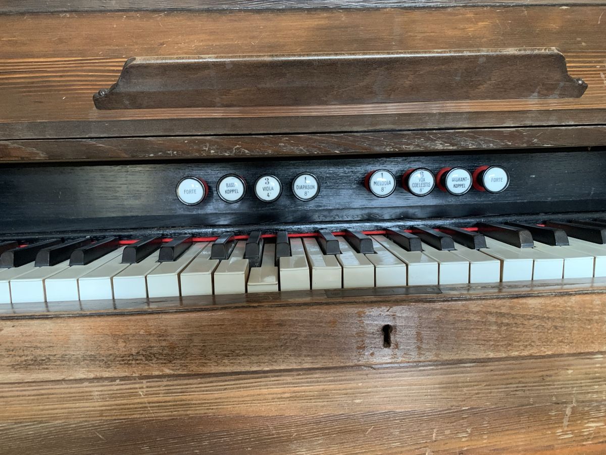 Musikinstrumente: Harmonium  – Defekt aus Ostermundigen von Kernen3072 3