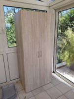 Kleiderschrank 2 türig, Eiche in gutem Zustand.