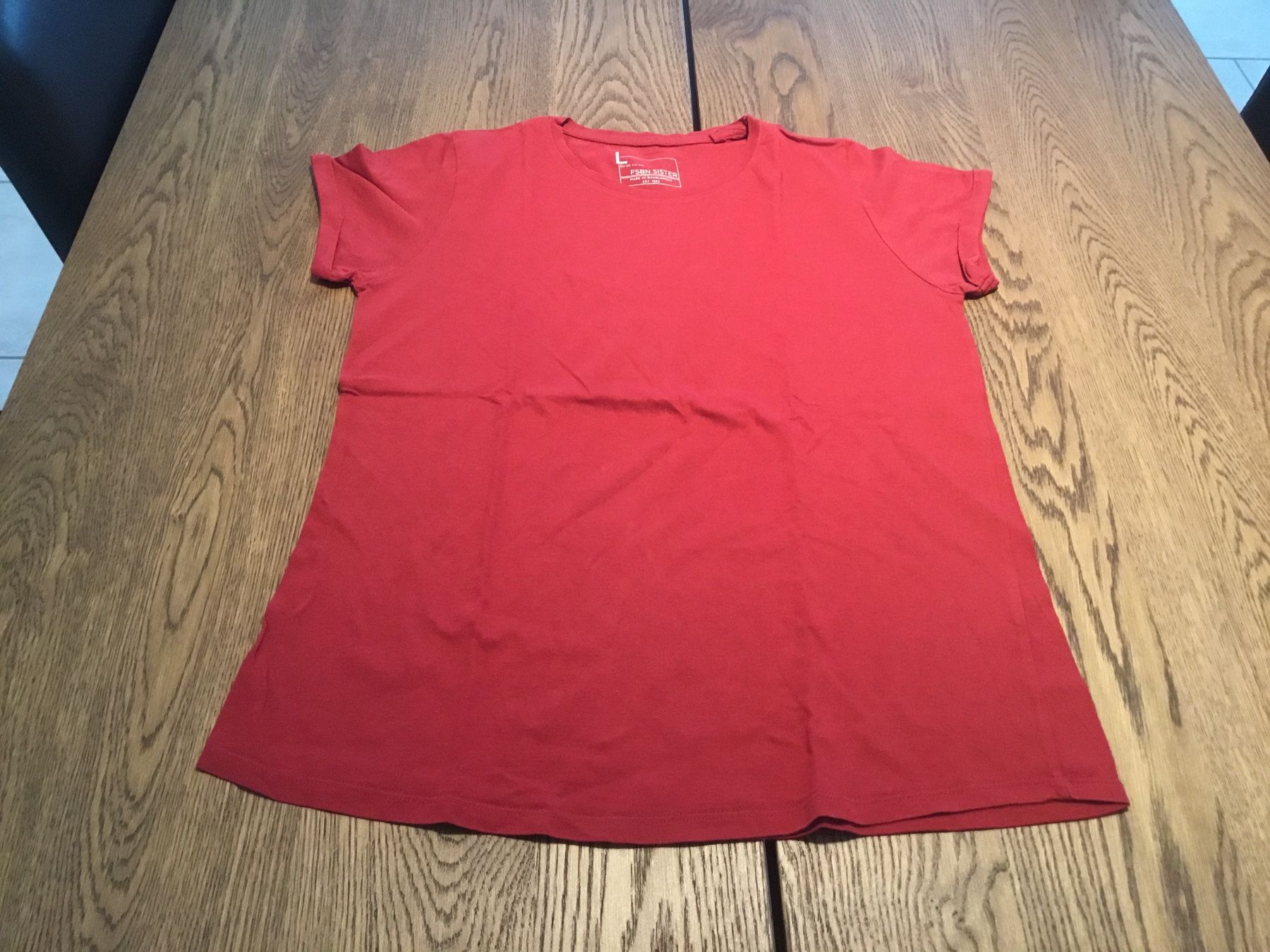 T-shirt: Bequemes Tshirt Gr.L – Usato da Würenlos venduto da Tina48 1